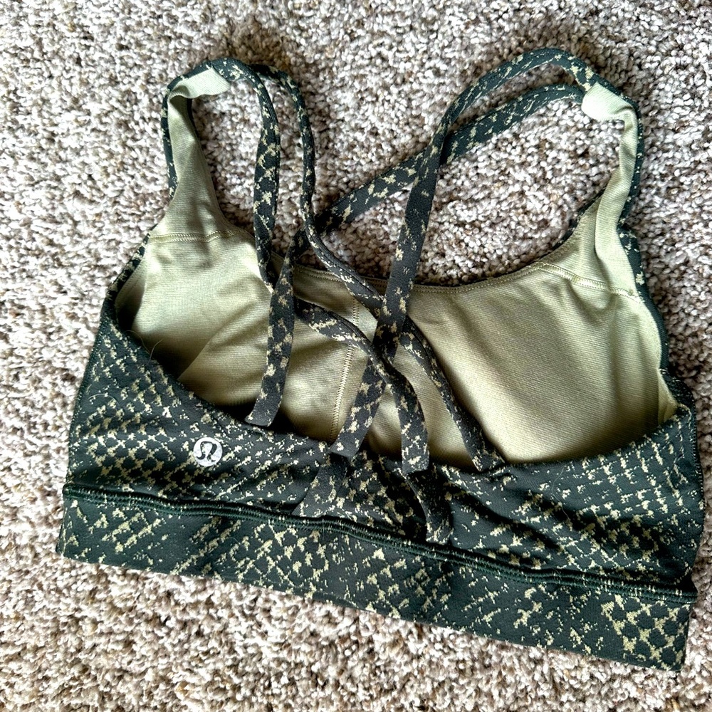 Lululemon Energy Bra size 4 green pattern